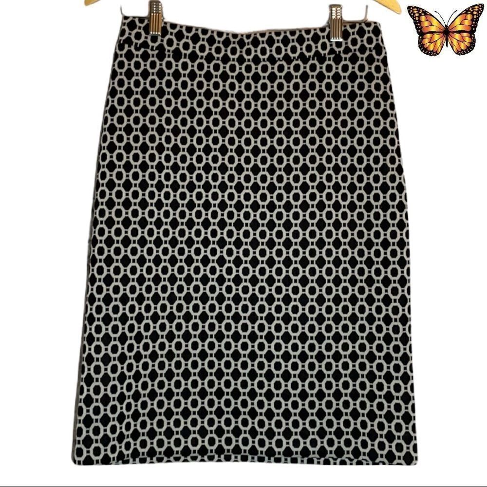 LYSE Spenard Geometric Print Pencil Skirt size small.